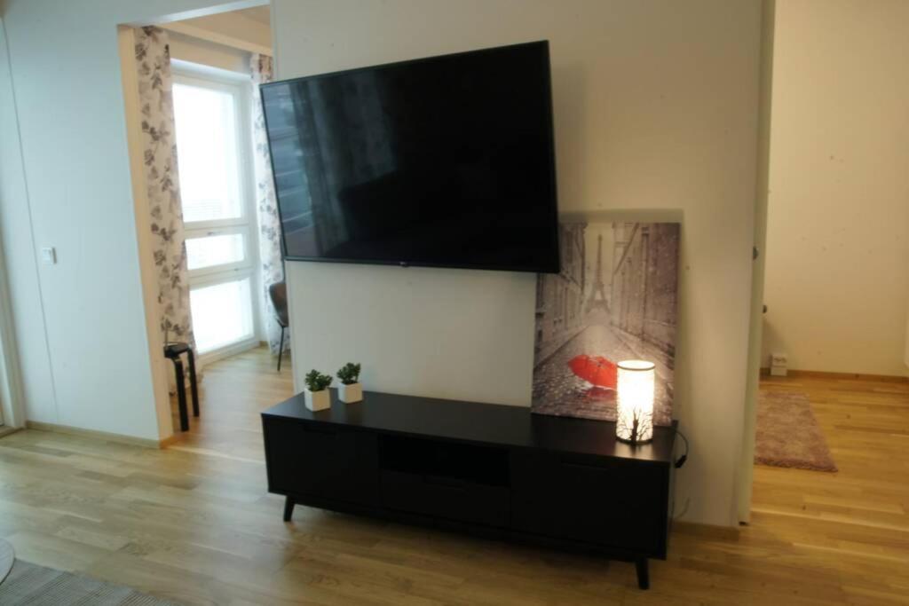 Keskustan Kaksio 45 M2 Autopaikalla, Rautatienkatu 19, 9 Krs Apartment Oulu Ngoại thất bức ảnh
