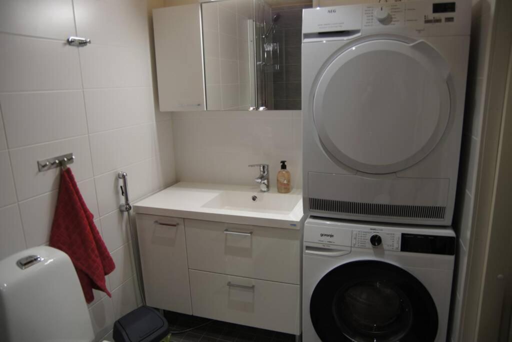 Keskustan Kaksio 45 M2 Autopaikalla, Rautatienkatu 19, 9 Krs Apartment Oulu Ngoại thất bức ảnh